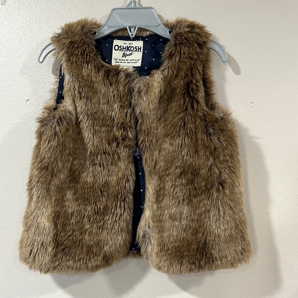 OshKosh B'gosh Other - OSHKOSH B’GOSH Toddler Faux Fur Vest. Size 4T.